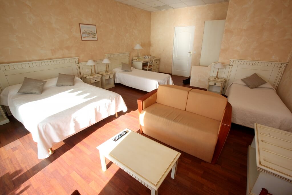 chambre familiale vue mer hotel Beau Sejour a Saint Raphael
