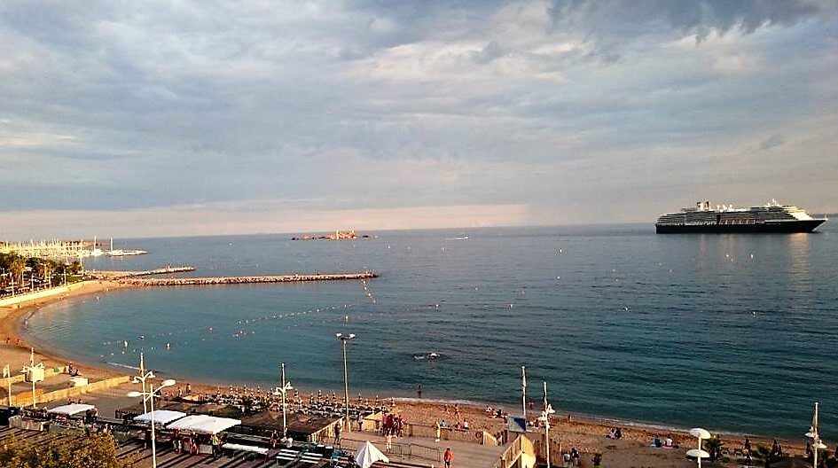 Vue mer depuis une chambre de l'hotel Beau Sejour a saint raphael