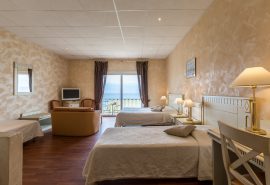 chambre deluxe vue mer hotel saint raphael Beau Sejour