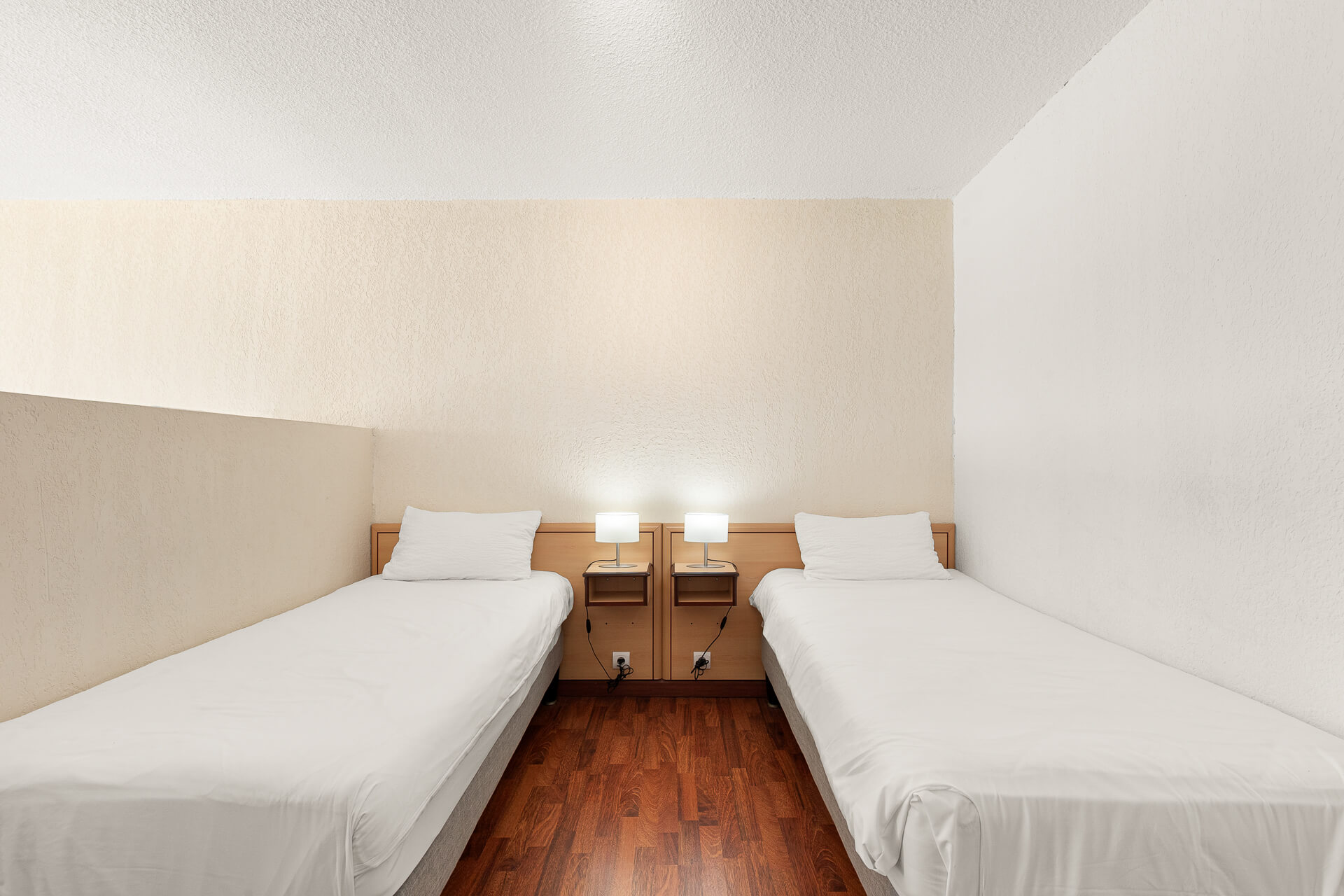 Hôtel le beau séjour à Saint-Raphaël, face à la mer , Chambre Familiale avec Balcon côté mer (8)