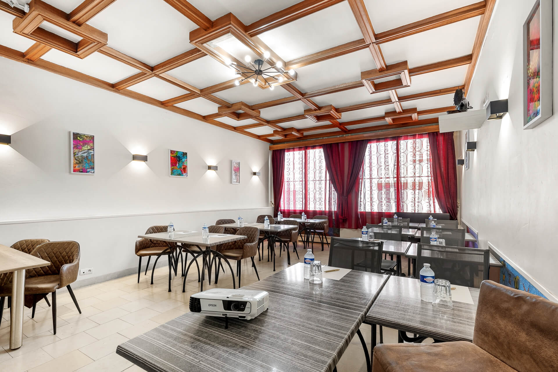 Hôtel le beau séjour à Saint-Raphaël, face à la mer , Salle de Réunion, conférence (4)